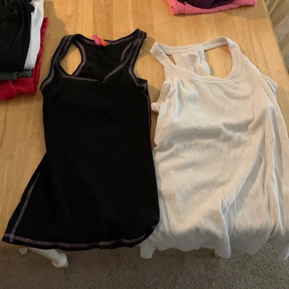Tank top - Picture 3 of 5